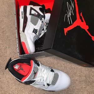 Jordan 4 Retro “ Pale Citron “